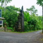 "Gerbang masuk menuju Pura Luhur Sri Rambut Sedana di Desa Jatiluwih, Penebel, Tabanan. Pura ini dipercaya sebagai stana Ida Bhatara Rambut Sedana, Dewa Kesejahteraan, sekaligus salah satu pura tertua di Bali. (Foto: Istimewa)"